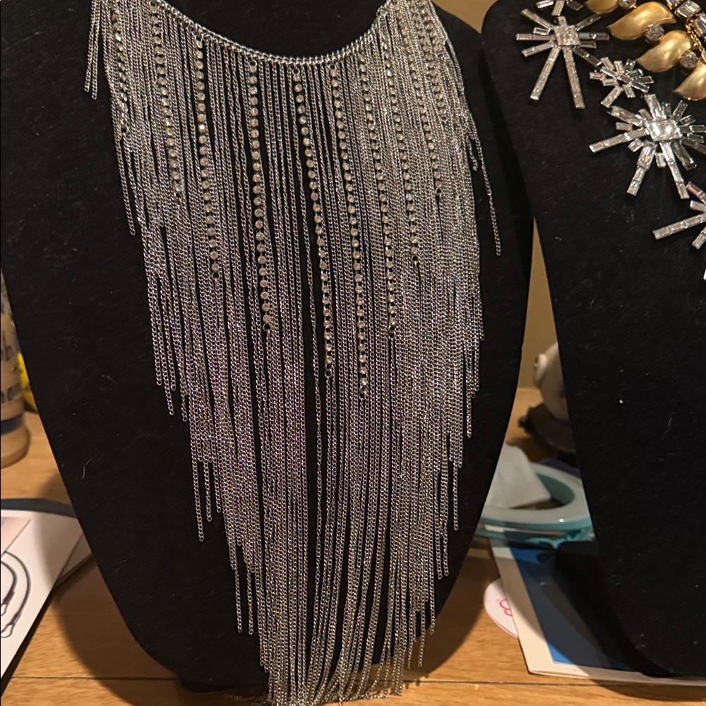 Elegant Silver Fringe Necklace
